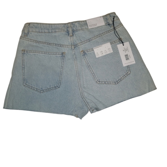 NWT WeWoreWhat Denim High Rise Short Super Light 27 - Picture 2 of 4